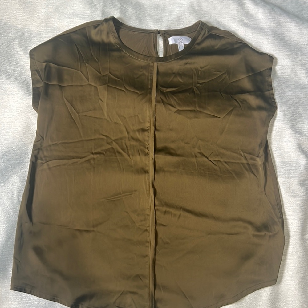 3/$20 A MTL 180 kahki green silk top size XL